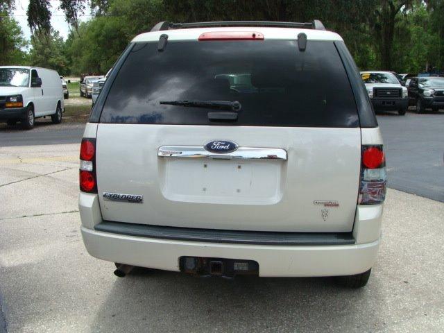 Thumbnail image of 2006 Ford Explorer at Vans Cars and Trucks