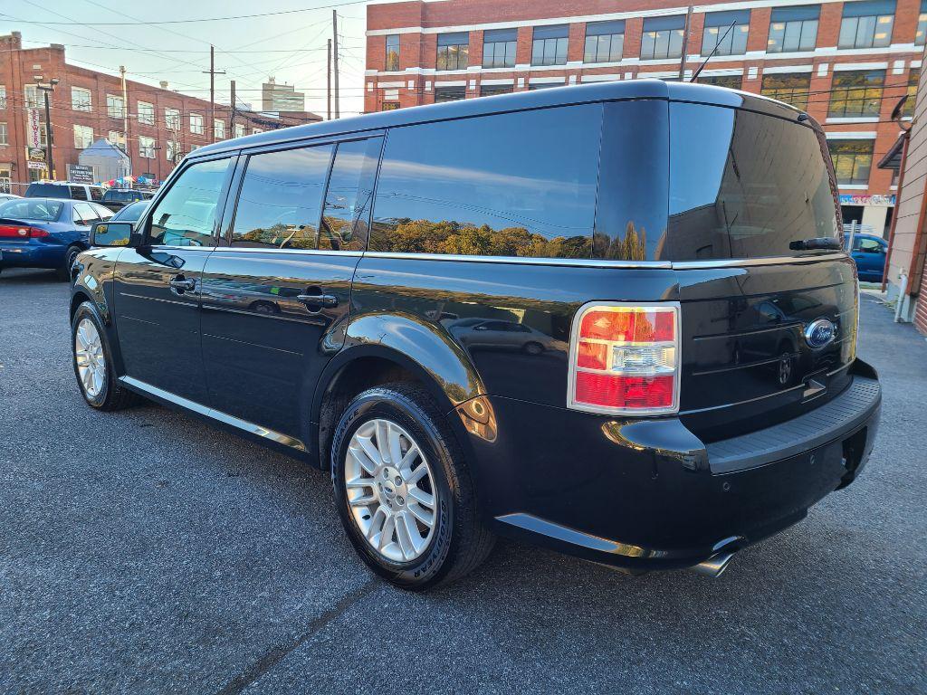 Thumbnail image of 2013 Ford Flex at Raul's Auto Sales