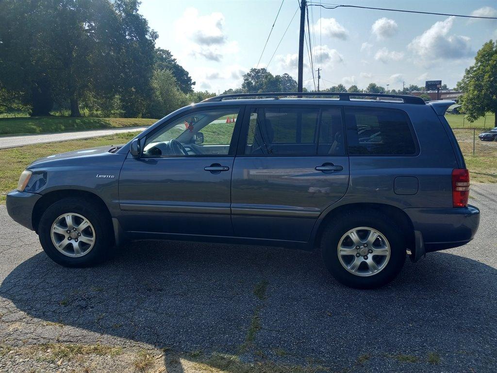 Thumbnail image of 2002 Toyota Highlander at Georgia Hwy 20 Auto Sales Service & Finance LLC