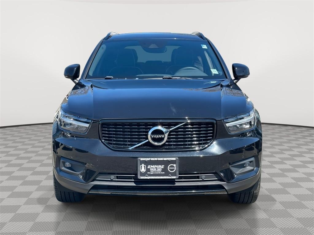 Thumbnail image of 2022 Volvo XC40 at Empire Volvo Cars of Smithtown