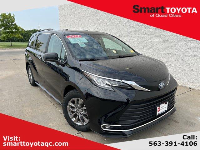 Thumbnail image of 2023 Toyota Sienna at Smart Toyota