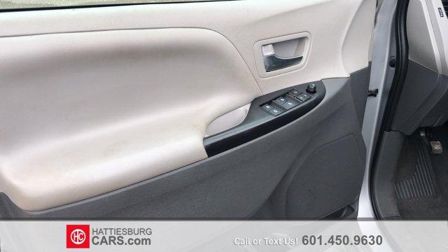 Thumbnail image of 2020 Toyota Sienna at Hattiesburg_Cars of Hattiesburg, MS
