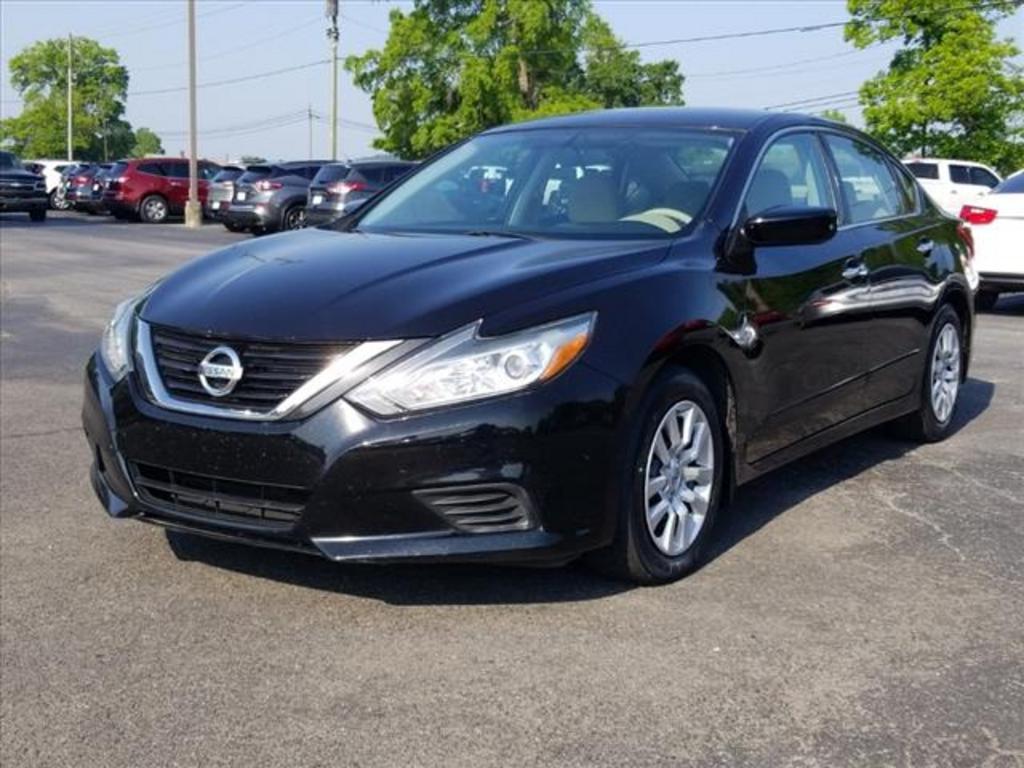 Thumbnail image of 2017 Nissan Altima at Truck Town, INC