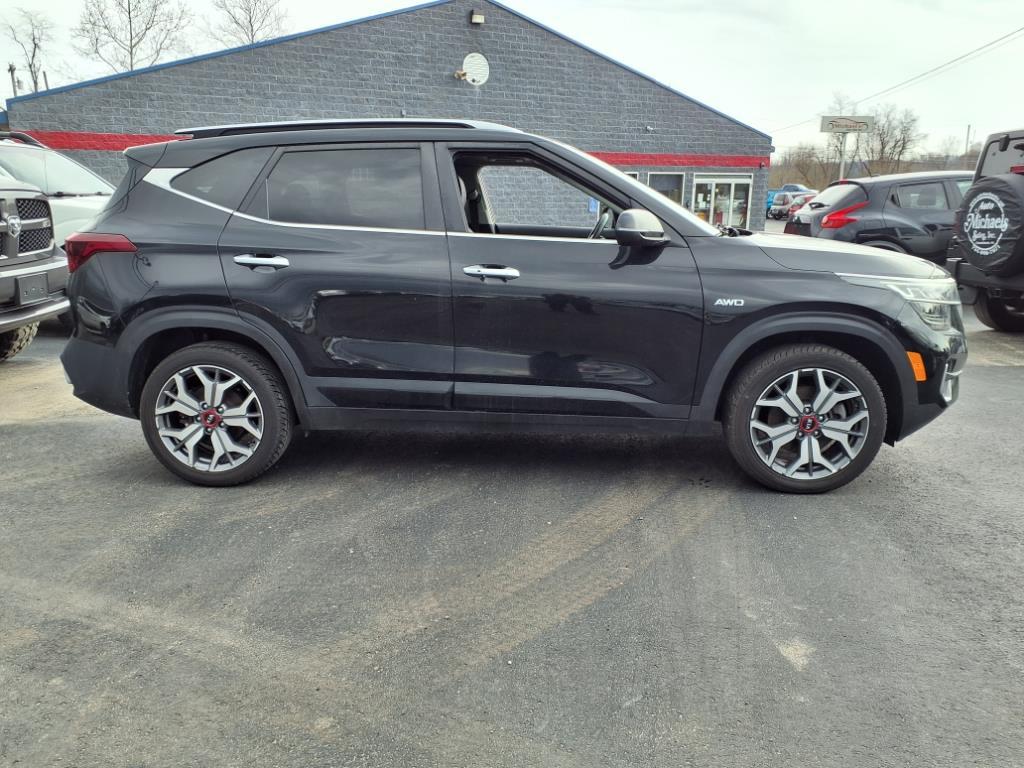 Thumbnail image of 2021 Kia Seltos at Michael's Auto