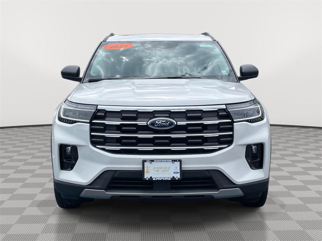 Thumbnail image of 2025 Ford Explorer at Empire Ford Lincoln of Huntington