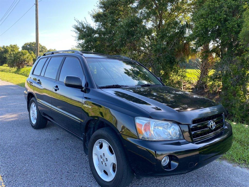 Thumbnail image of 2006 Toyota Highlander at Safari Motors LLC