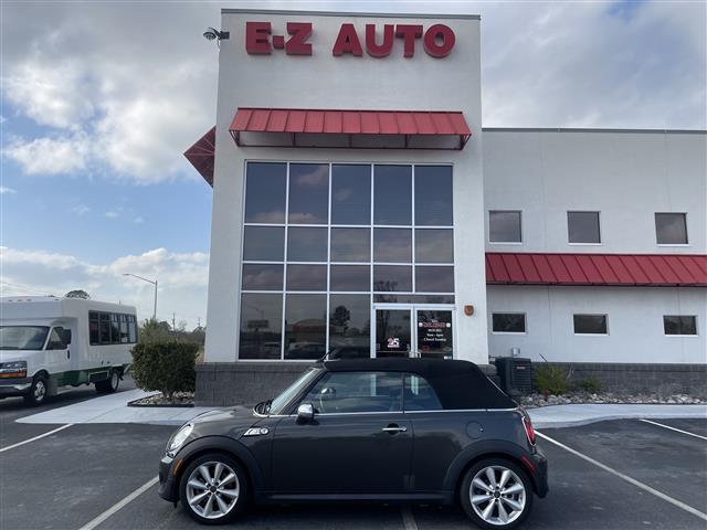 Thumbnail image of 2011 MINI Cooper at Team E-Z Auto - Fayetteville