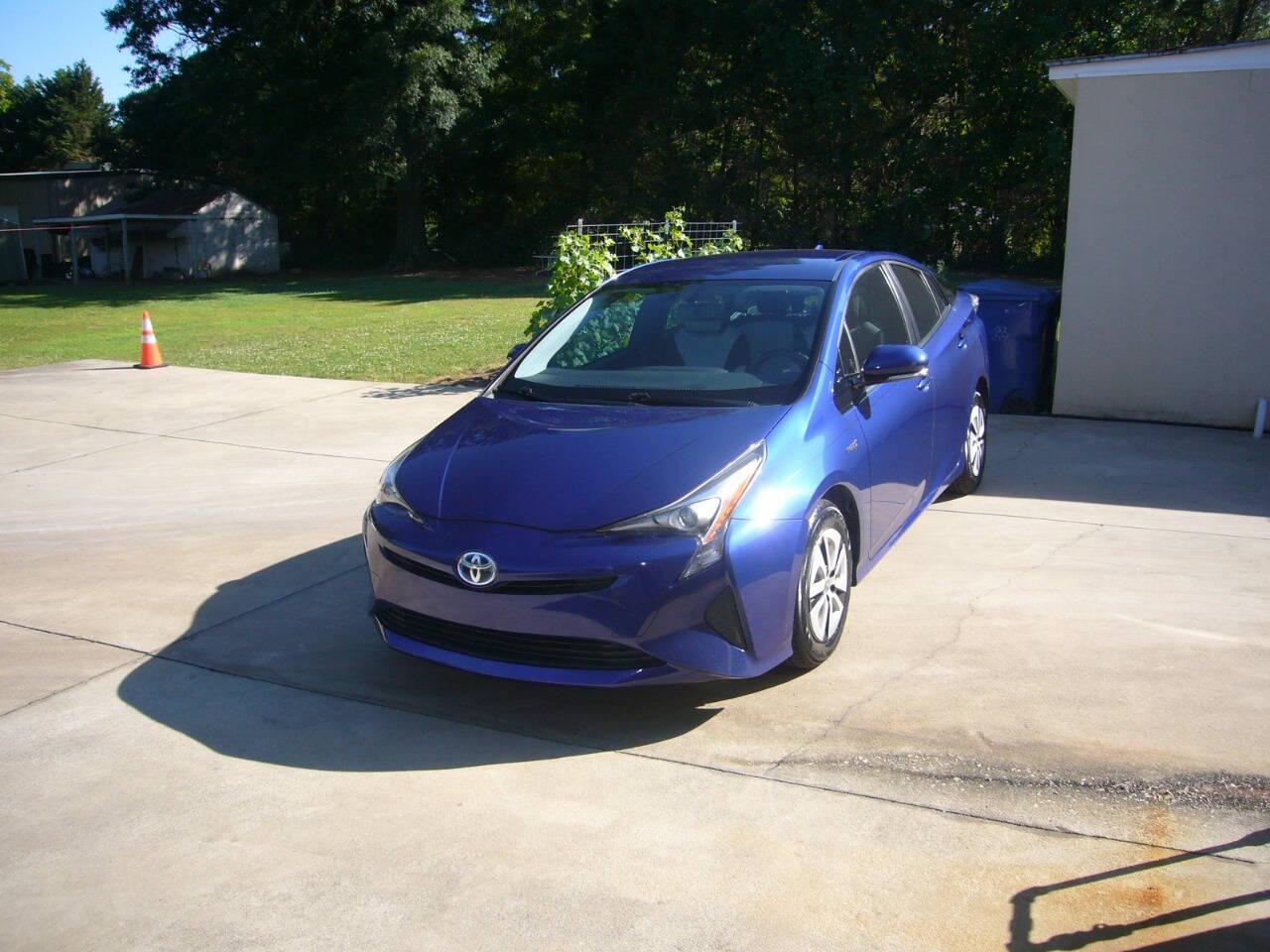 Thumbnail image of 2016 Toyota Prius at Maxwellton Motors
