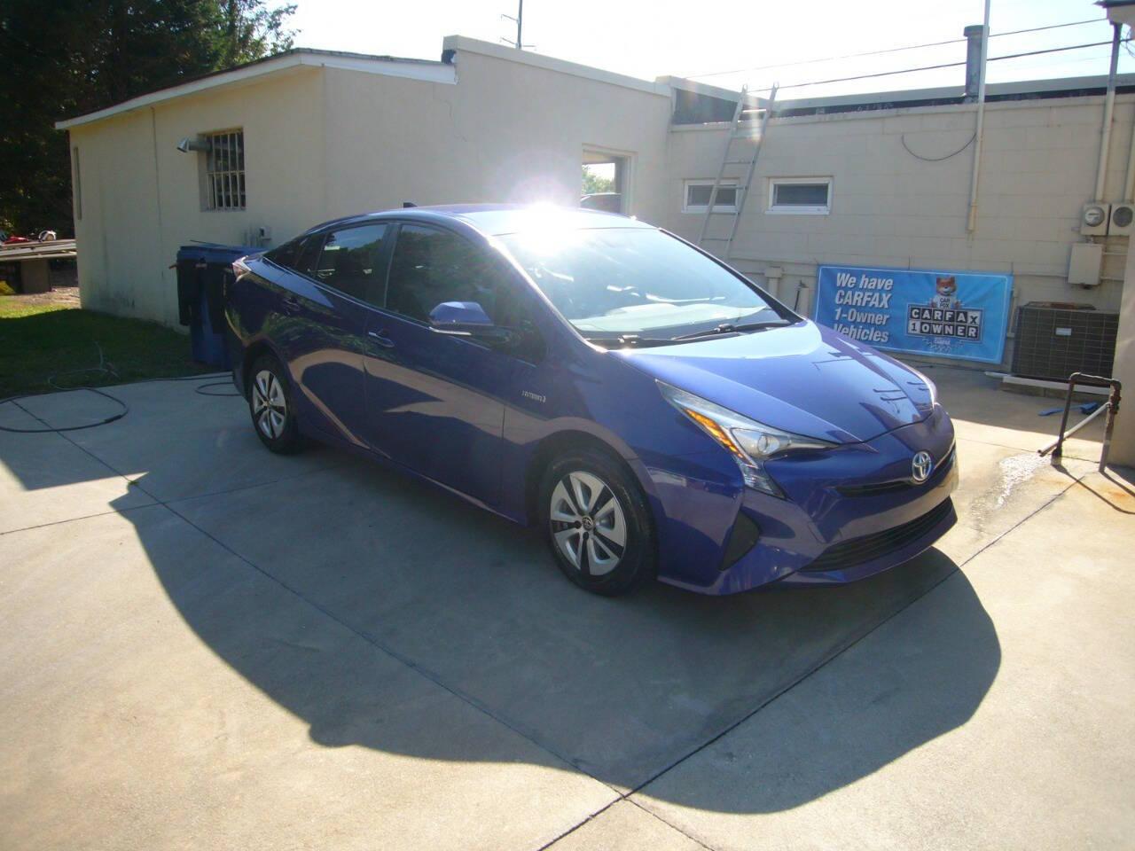Thumbnail image of 2016 Toyota Prius at Maxwellton Motors