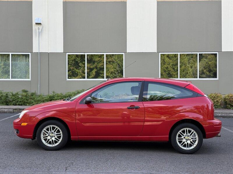 Thumbnail image of 2007 Ford Focus at Signature Motor Company