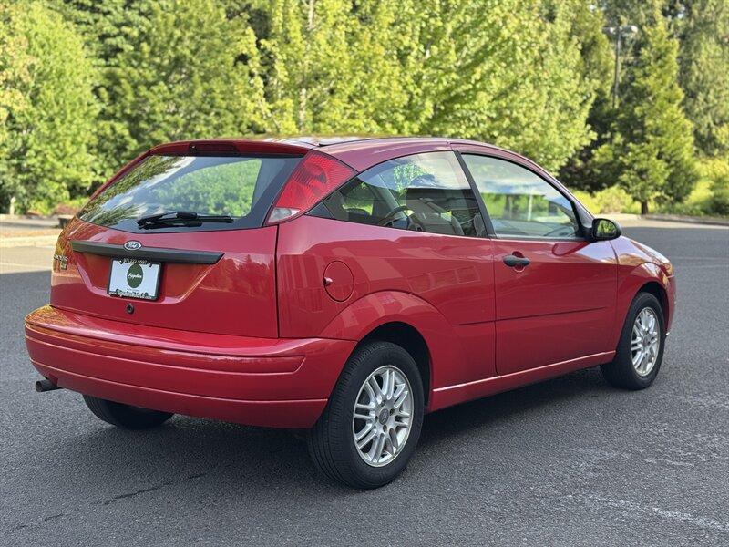 Thumbnail image of 2007 Ford Focus at Signature Motor Company