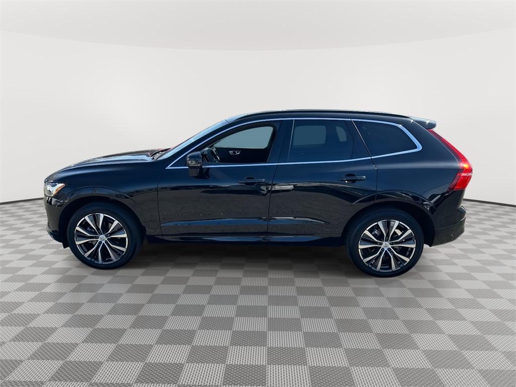 Thumbnail image of 2022 Volvo XC60 at Empire Volvo Cars of Smithtown