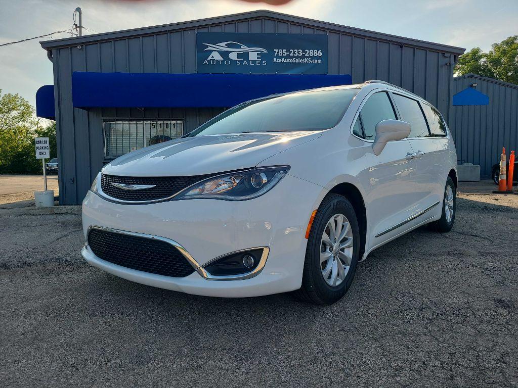 Thumbnail image of 2017 Chrysler Pacifica at ACE AUTO SALES