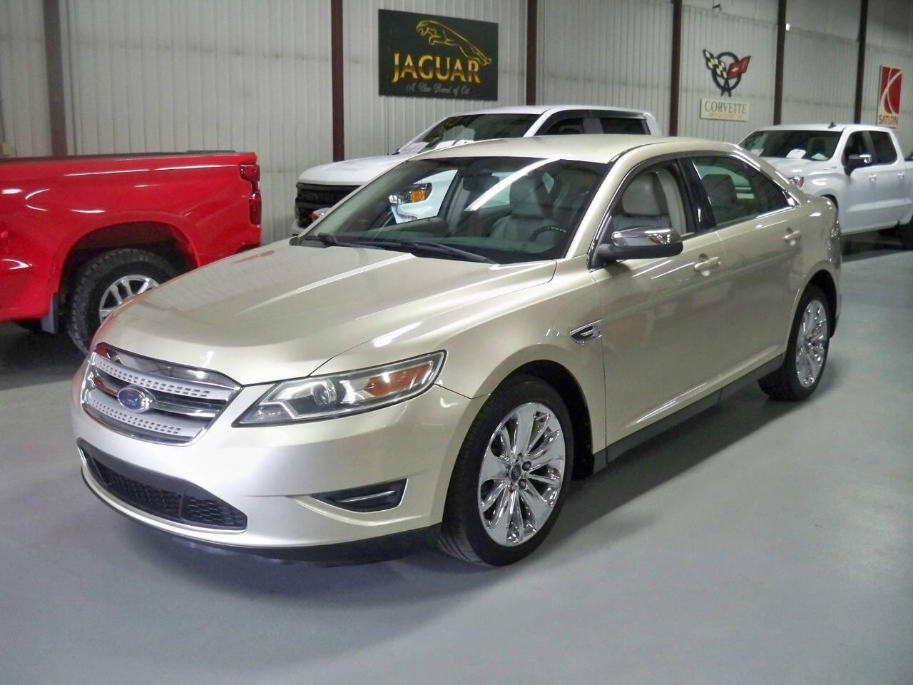 Thumbnail image of 2010 Ford Taurus at Nice Car Company Inc.