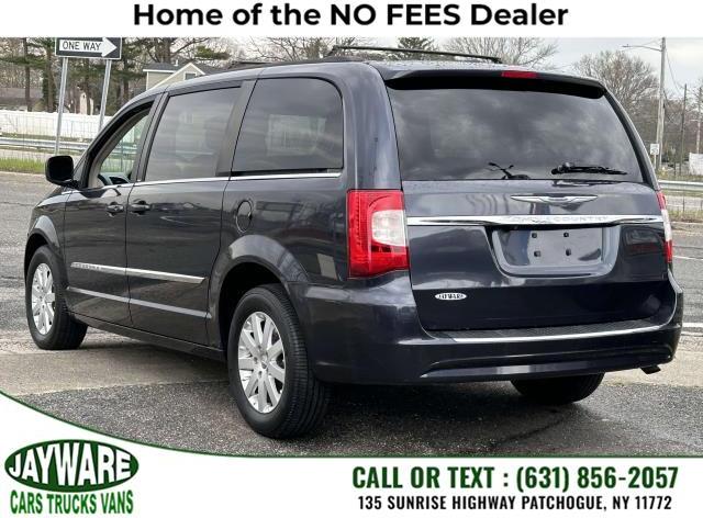 Thumbnail image of 2014 Chrysler Town and Country at Jayware Inc.