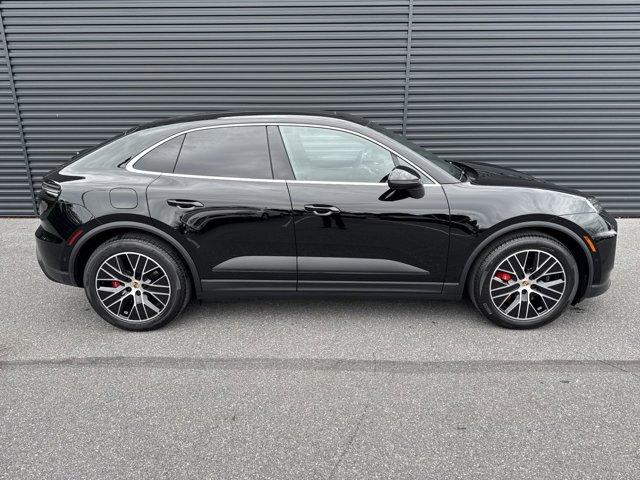 Thumbnail image of 2025 Porsche Macan at FaulknerPorscheMechanicsburg-NEW of Mechanicsburg, PA