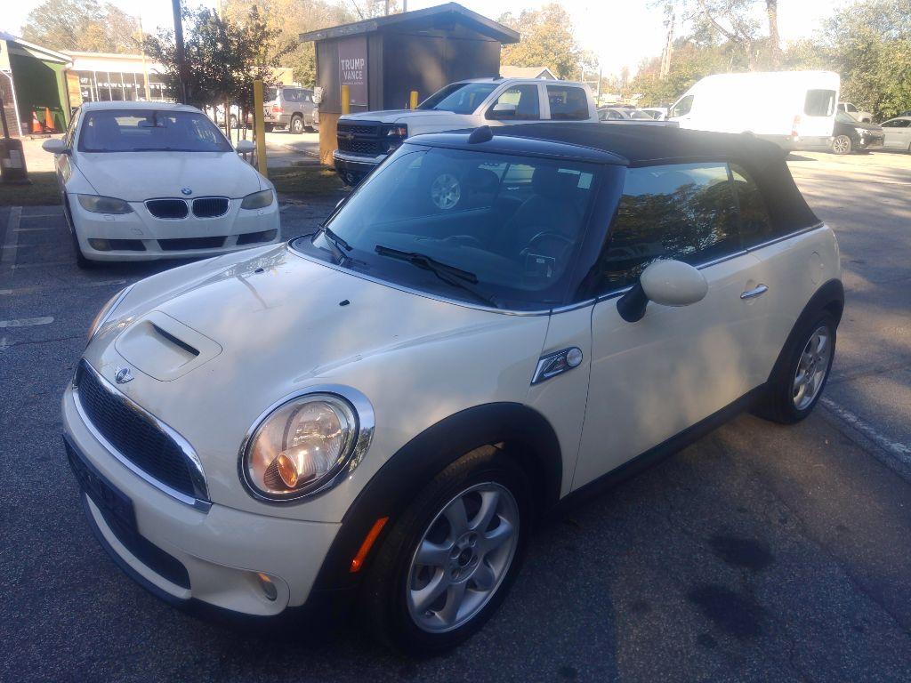 Thumbnail image of 2010 MINI Cooper at INT AUTO BROKERS