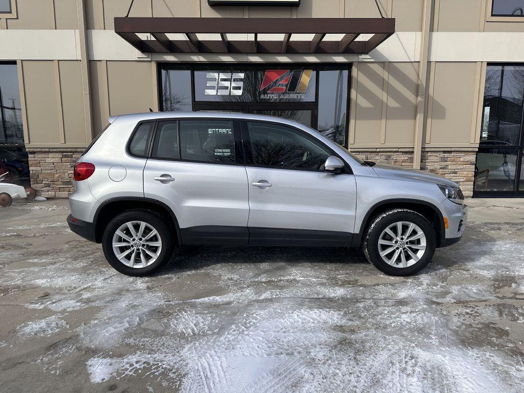 Thumbnail image of 2018 Volkswagen Tiguan Limited at POWELL PERFORMANCE AUTOS