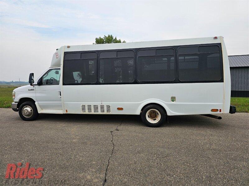 Thumbnail image of 2009 Ford E-Series Chassis at Rides Auto Sales