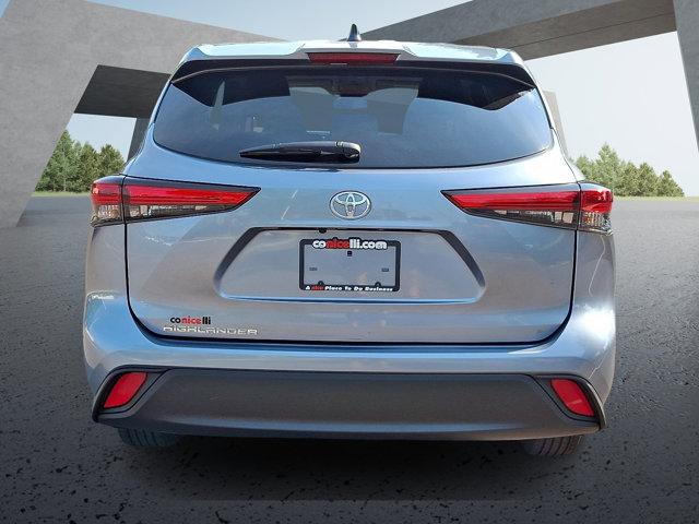 Thumbnail image of 2022 Toyota Highlander at Conicelli Toyota of Conshohocken - NEW
