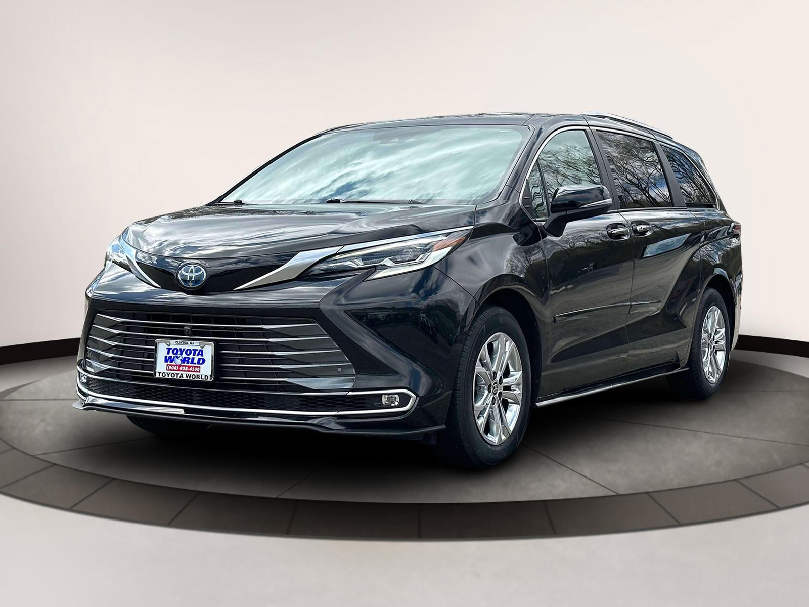 Thumbnail image of 2022 Toyota Sienna at Toyota World of Clinton