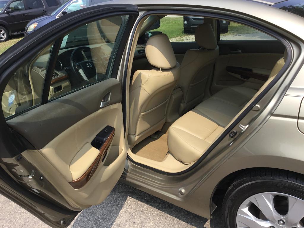 Thumbnail image of 2009 Honda Accord at Hicks Motor Sales, LLC
