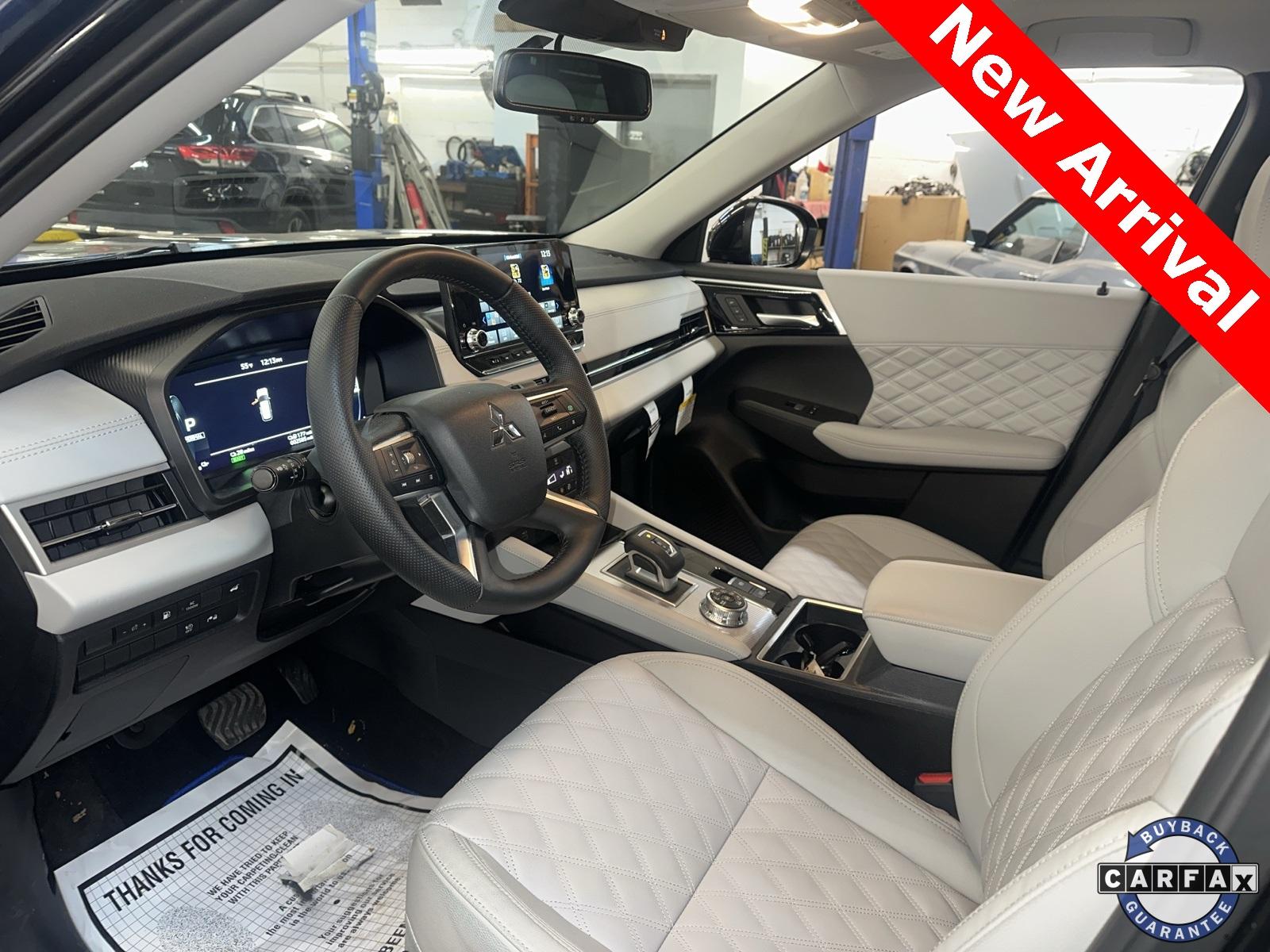 Thumbnail image of 2025 Mitsubishi Outlander PHEV at Bell Mitsubishi