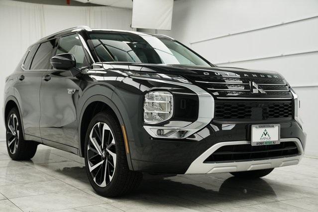 Thumbnail image of 2025 Mitsubishi Outlander PHEV at Avenue Motors LLP