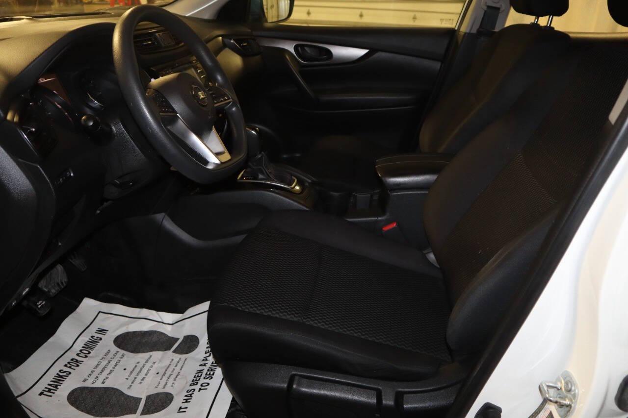 Thumbnail image of 2017 Nissan Rogue Sport at Bockmann Auto Sales