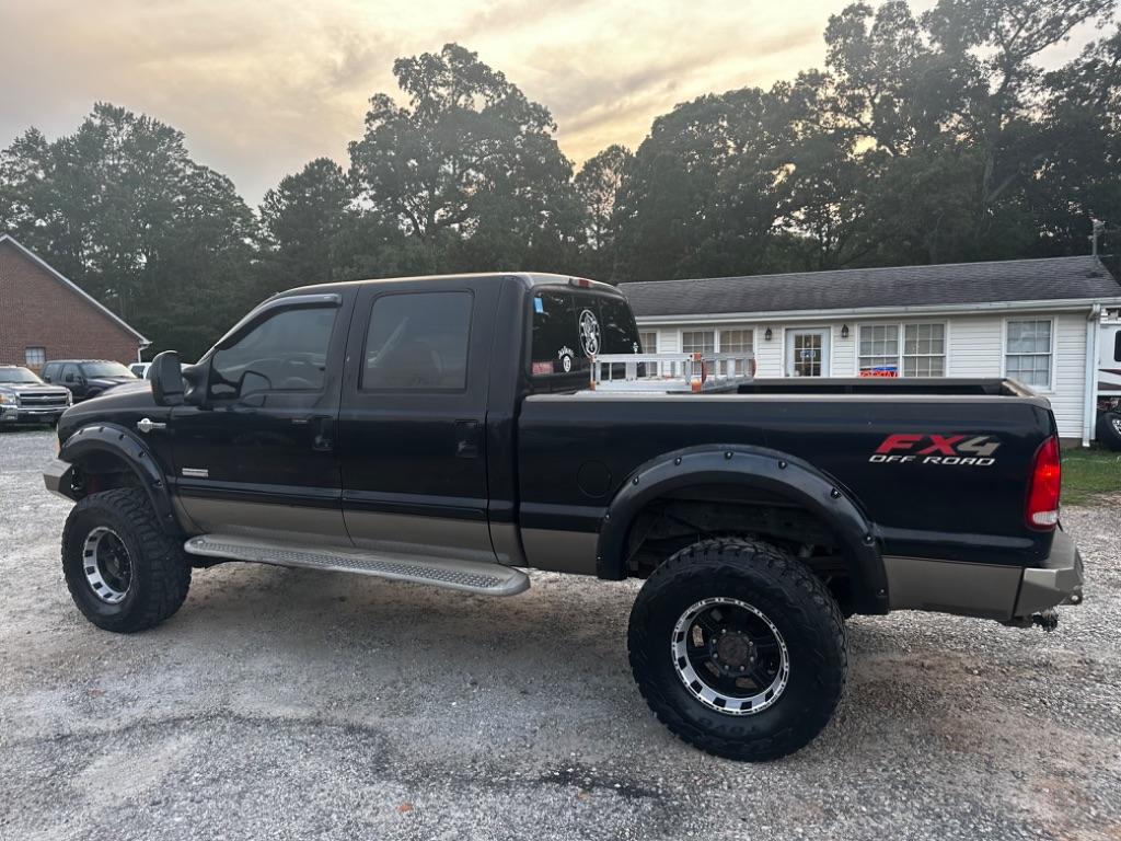 Thumbnail image of 2006 Ford F-250 Super Duty at Truck Kings Auto Sales Inc.