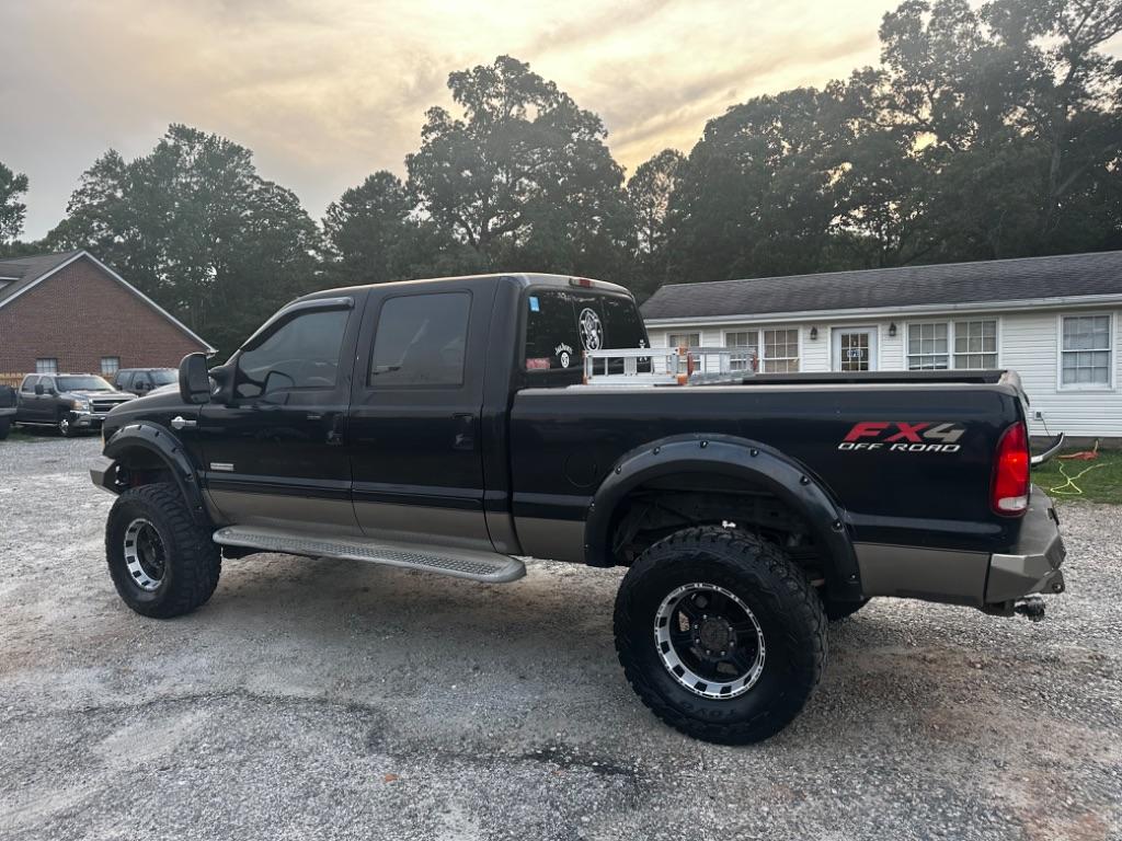 Thumbnail image of 2006 Ford F-250 Super Duty at Truck Kings Auto Sales Inc.