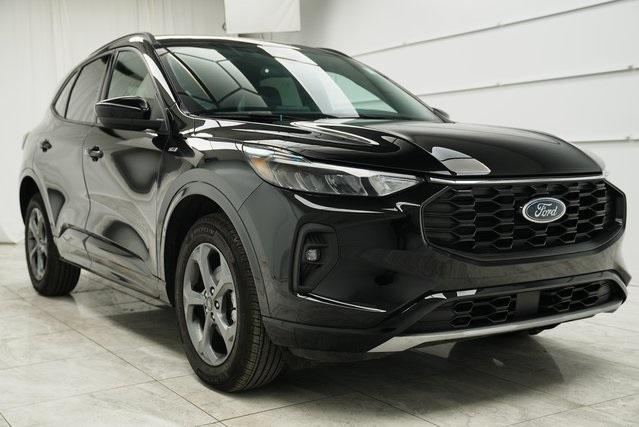 Thumbnail image of 2023 Ford Escape Hybrid at Avenue Motors LLP