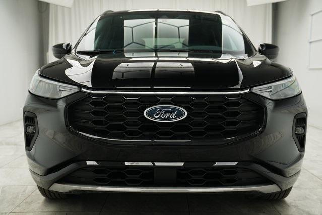 Thumbnail image of 2023 Ford Escape Hybrid at Avenue Motors LLP
