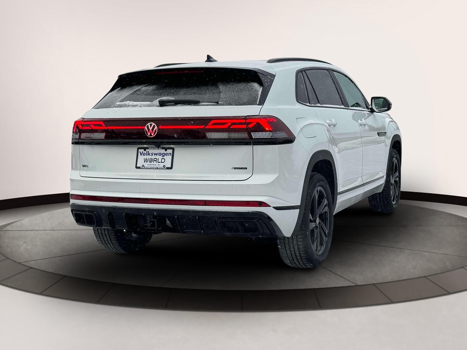 Thumbnail image of 2025 Volkswagen Atlas Cross Sport at Volkswagen World of Newton
