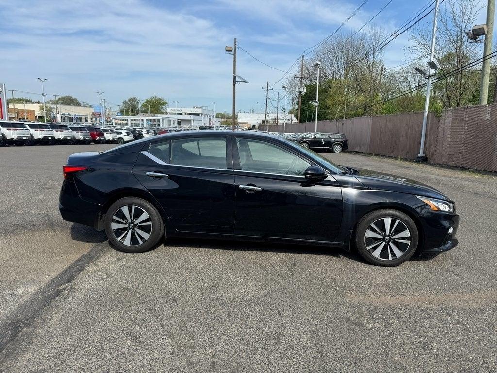 Thumbnail image of 2019 Nissan Altima at Empire Nissan of Hillside