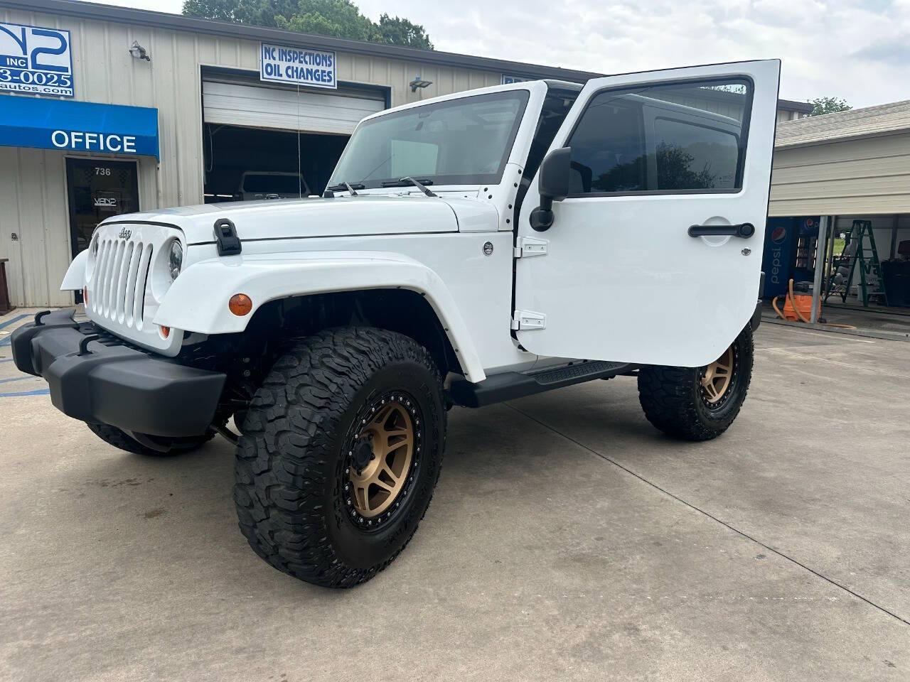 Thumbnail image of 2013 Jeep Wrangler at Van 2 Auto Sales Inc.