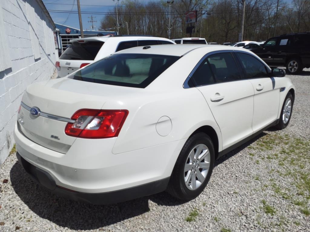 Thumbnail image of 2012 Ford Taurus at Tommy's Quality Used Cars