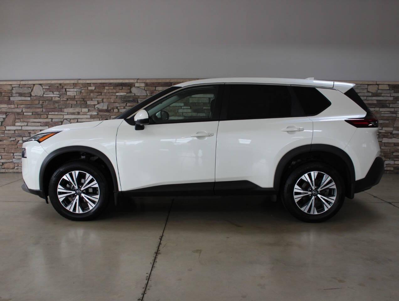 Thumbnail image of 2022 Nissan Rogue at Bud & Doug Walters Auto Sales
