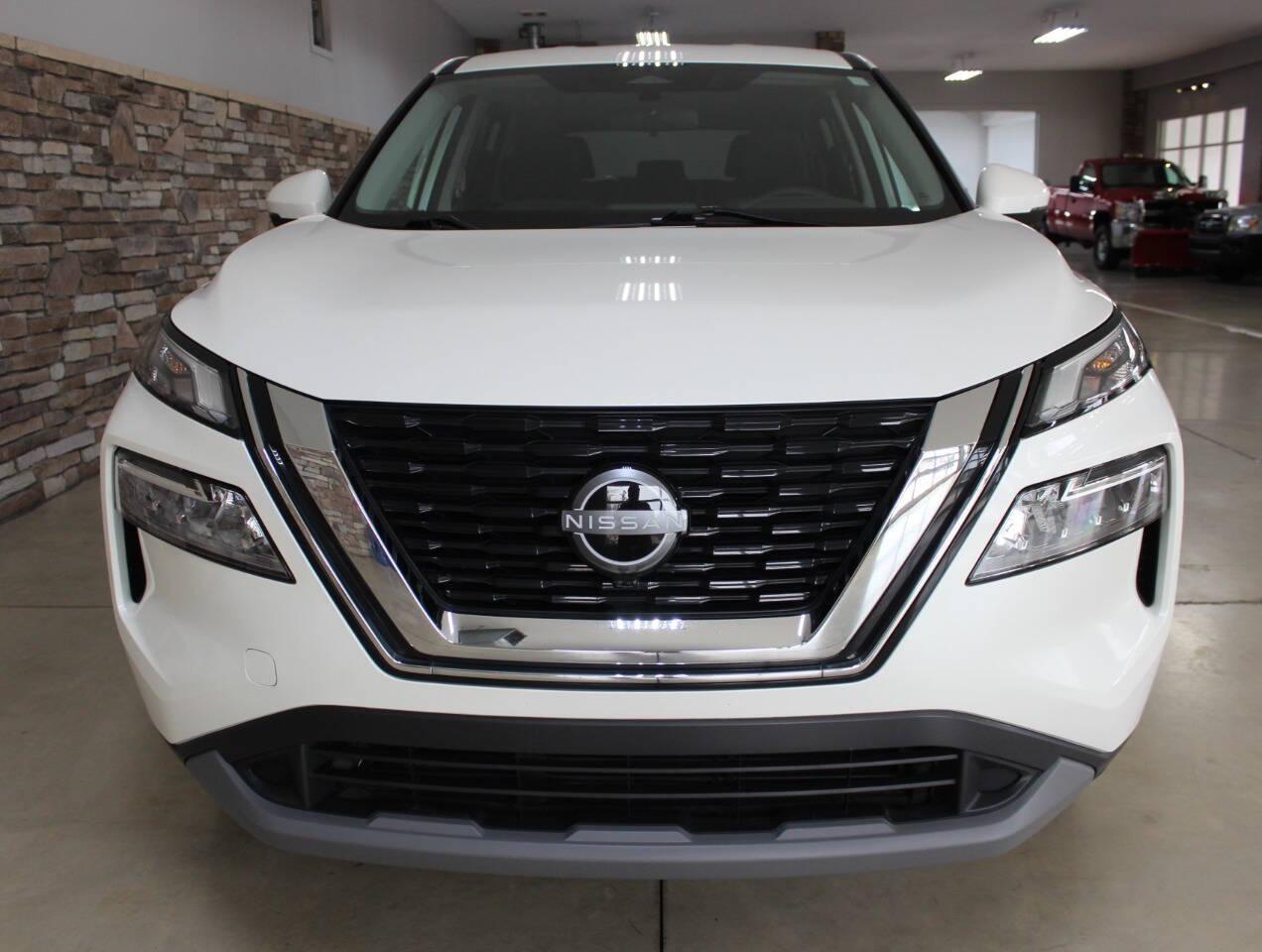Thumbnail image of 2022 Nissan Rogue at Bud & Doug Walters Auto Sales