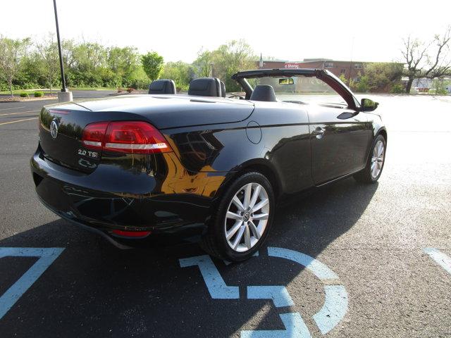 Thumbnail image of 2013 Volkswagen Eos at Vogue Motor Company Inc.