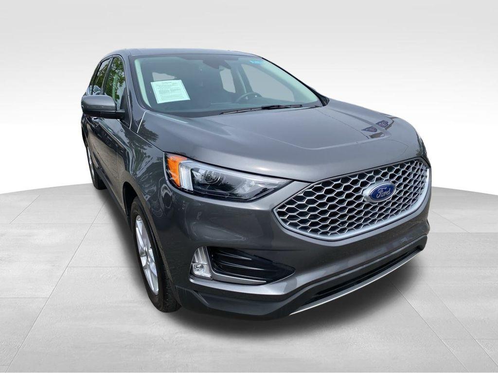 Thumbnail image of 2023 Ford Edge at Newins Bay Shore Ford