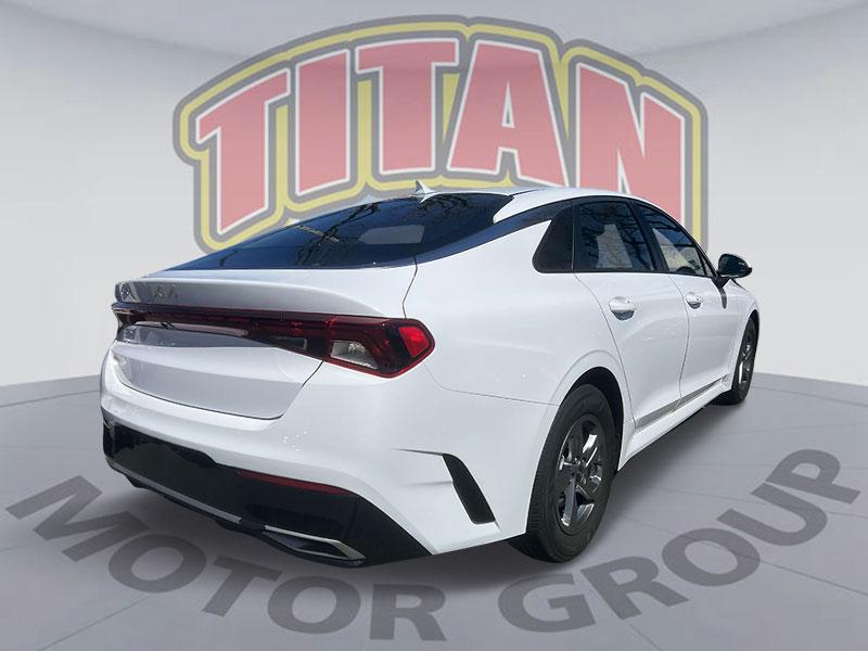 Thumbnail image of 2022 Kia K5 at Nissan of Queens