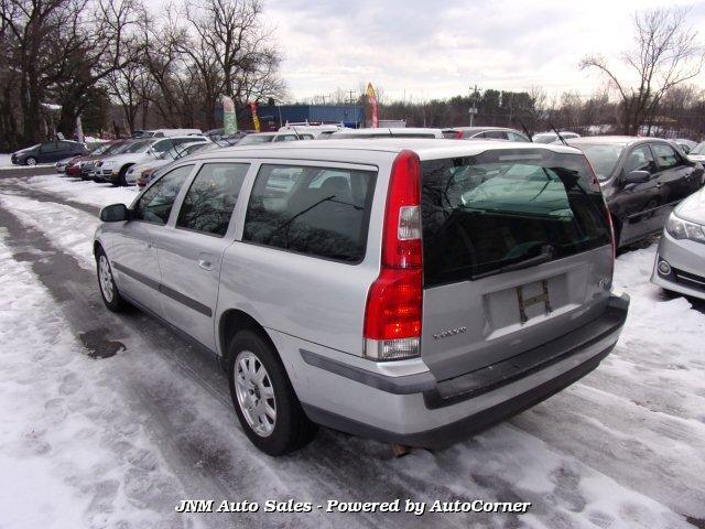 Thumbnail image of 2001 Volvo V70 at JNM Auto Sales