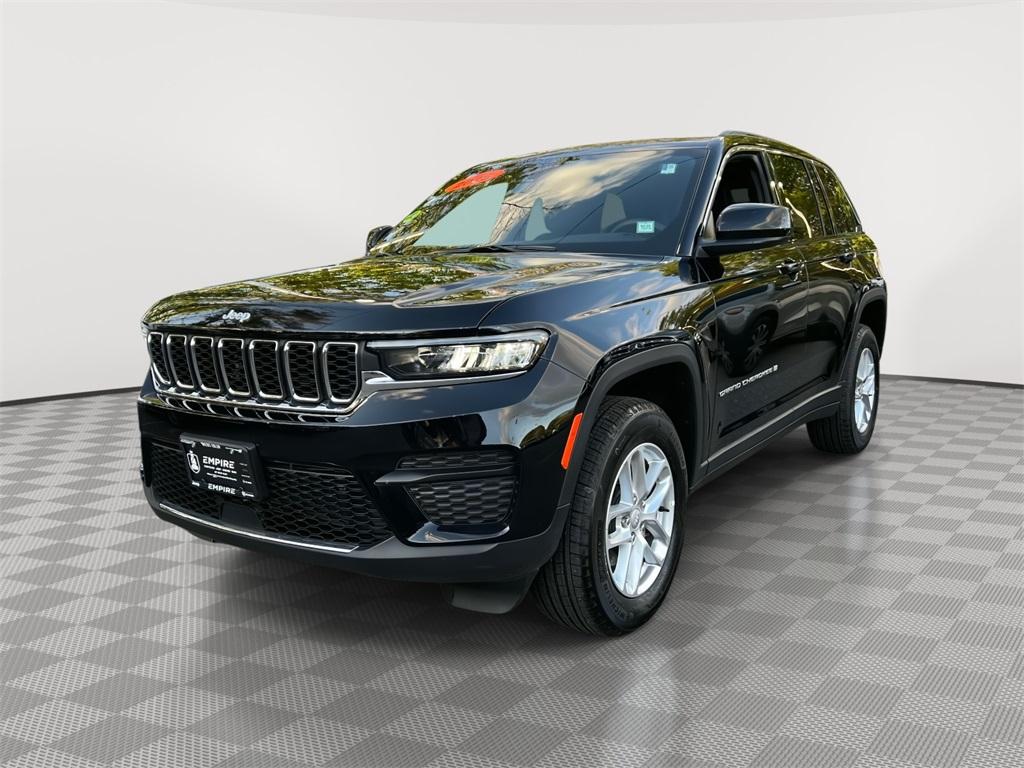 Thumbnail image of 2025 Jeep Grand Cherokee at Empire Chrysler Dodge Jeep Ram