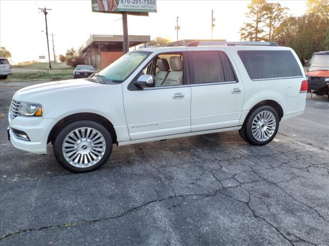 Thumbnail image of 2015 Lincoln Navigator L at Campbell's Auto Sales