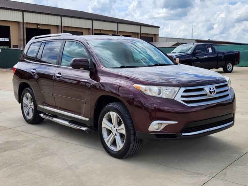 Thumbnail image of 2011 Toyota Highlander at Best Auto Sales, LLC