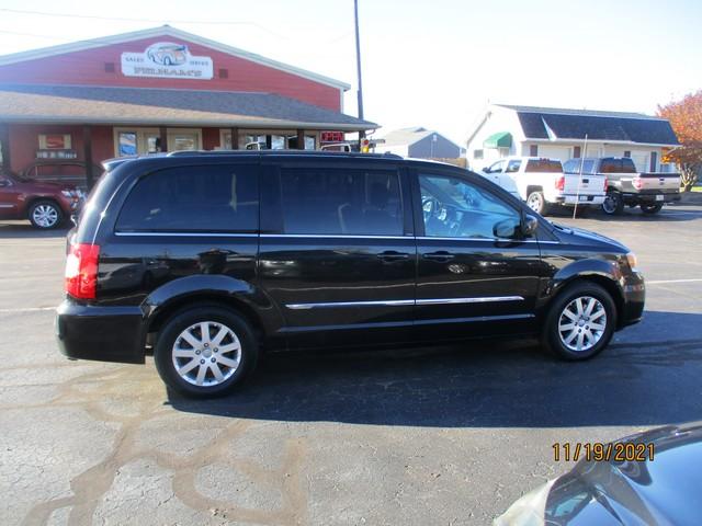 Thumbnail image of 2014 Chrysler Town and Country at Pelhams Auto Sales