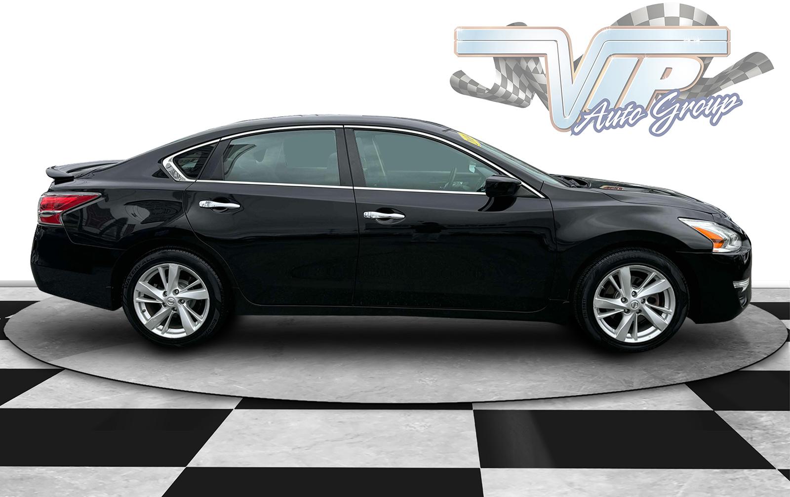 Thumbnail image of 2014 Nissan Altima at Merrick Jeep Chrysler Dodge Ram