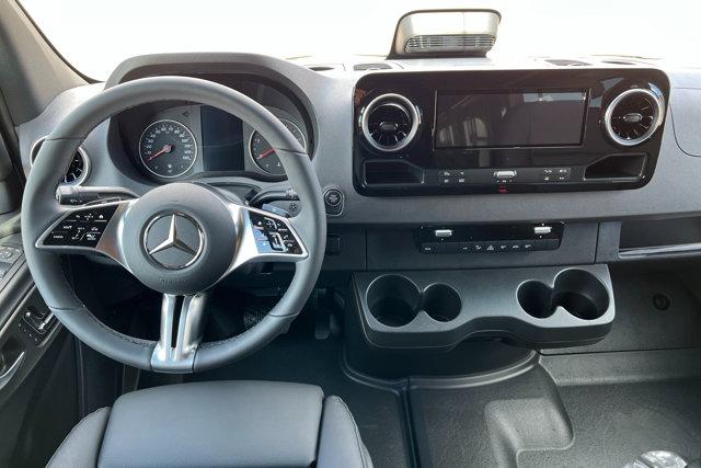 Thumbnail image of 2025 Mercedes-Benz Sprinter at MercedesBenzOfStGeorge NEW