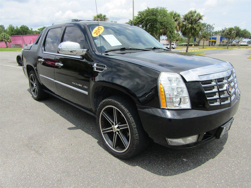 Thumbnail image of 2013 Cadillac Escalade EXT at Auto Express Enterprise Inc